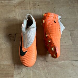 Adidas phantom cleats